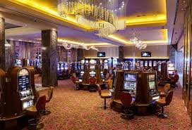 Người dùng Việt Nam theo dõi cấp độ VIP trên điện thoại di động